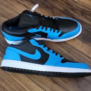 Air Jordan 1 low